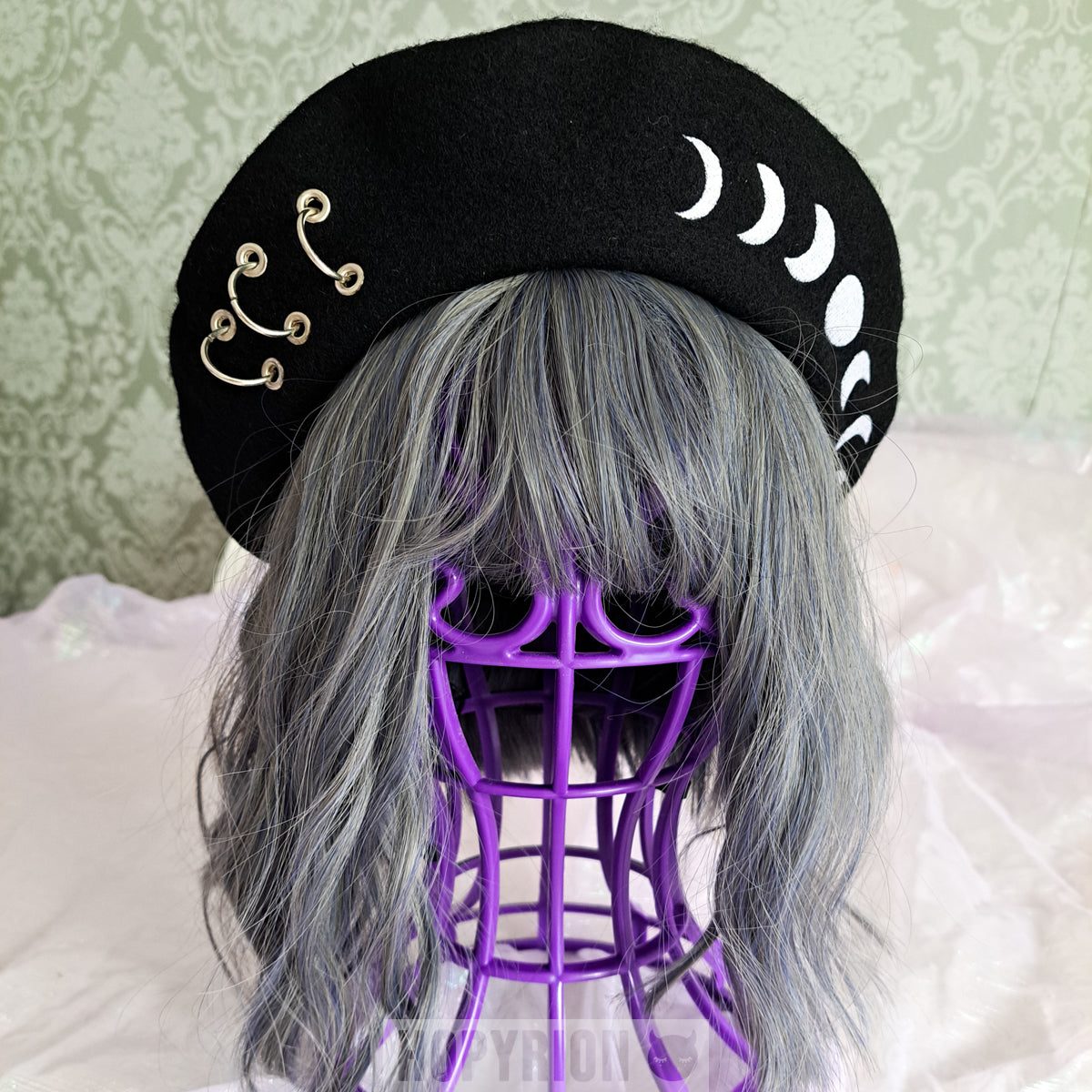 Moon Moth | Beret