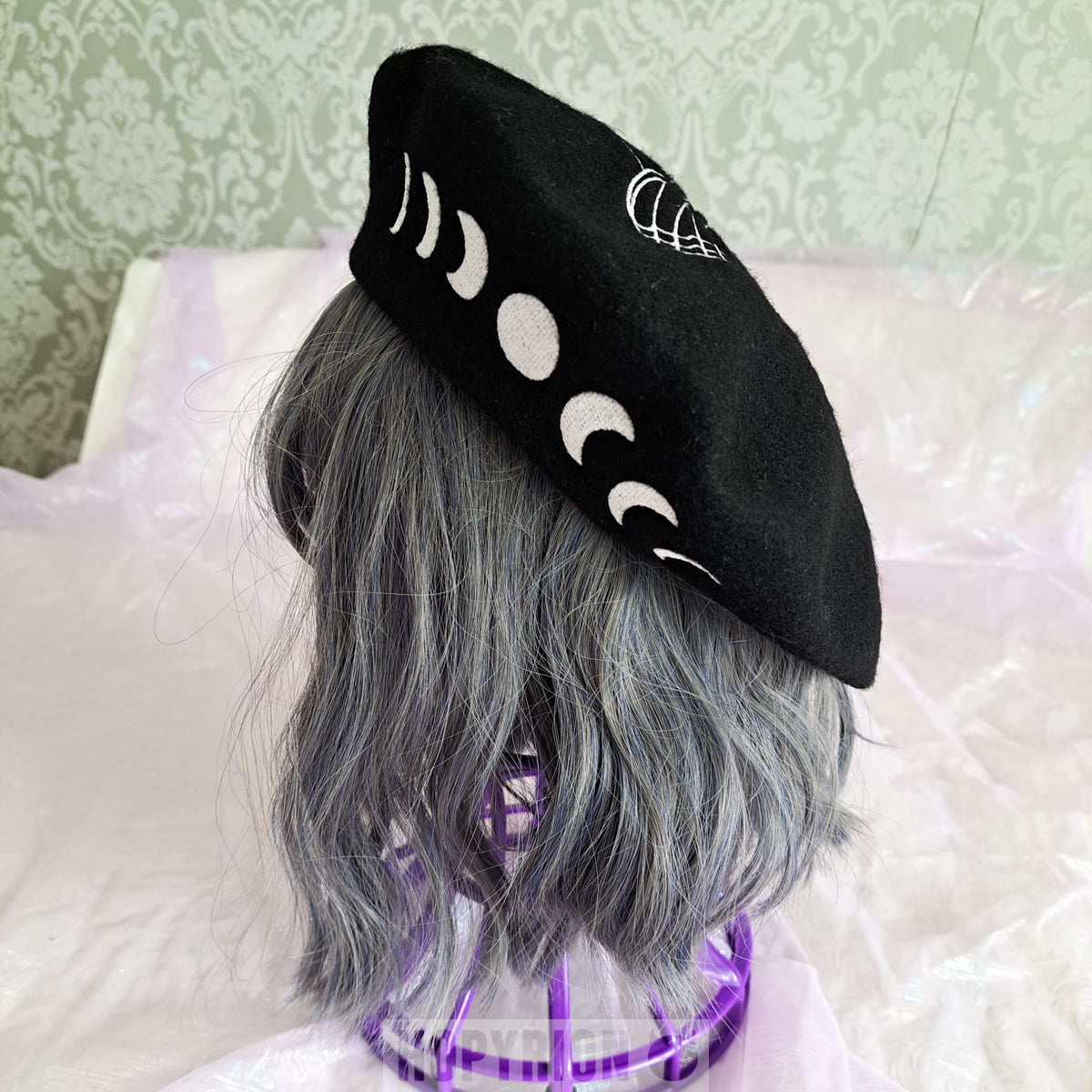 Moon Moth | Beret